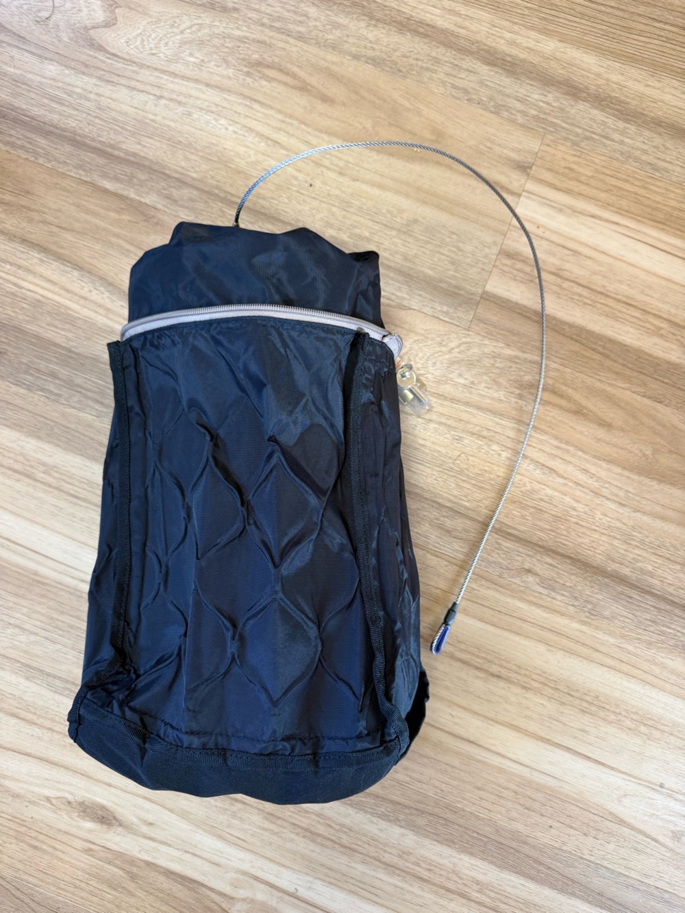 Pacsafe Portable Travel Safe Bag Black Anti Theft Cable Lock Large